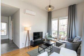 Near Airport Metro 1-bdr Apt Wi-fipoolgym